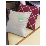 2 THROW PILLOWS