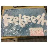 BLUE AND WHITE REFRESH BATH MAT