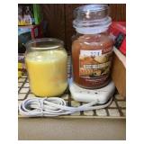 Candle warmer and 2 candles
