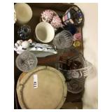 Flat of glass/ basket/ vases/ figurines