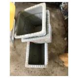 3 Plastic flower pots