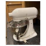 Kitchen aid stand mixer with attachments
