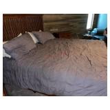 King bedding and 4 pillows