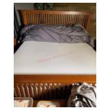 King tempurpedic mattress and box springs