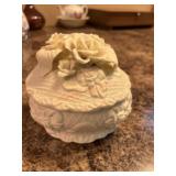 Decorative flower dish