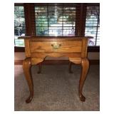 20x23 wood side table