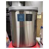 Nine stars stainless kitchen trash can with trash