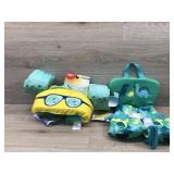 1 life jacket and 1 splash jammer