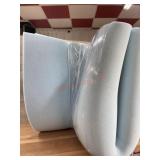 Mattress topper unknown size possibly twin