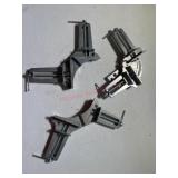 3 corner clamps