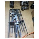 2 mole traps