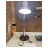 Adjustable shop light