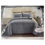 Three piece cotton reversible full queen quilt
