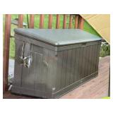 Lifetime deck box 116 gal
