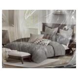 Madison park queen oversized 8 piece comforter