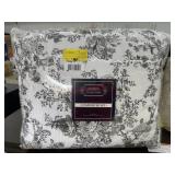 Madison collection queen comforter set