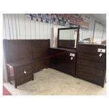 New 6PC King bedroom set, NO RAILS,