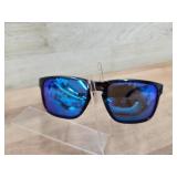 Oakley sunglasses (damaged)
