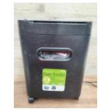 Royal paper shredder