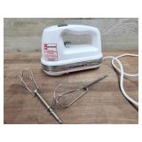 Cuisinart hand mixer