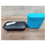 2 Bose bluetooth speakers