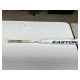 Easton firefly 30/18 softball bat
