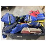 Tote of 5 life jackets adult xl/ xxl