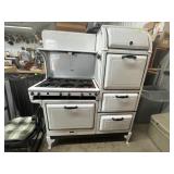 MAGIC CHEF - GAS - 6 BURNER, OVEN, BROILER,