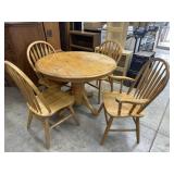 Oak 5 piece dining table set with expandable leaf