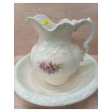 CREAMW/LIGHT GREEN EDGING PITCHER AND BOWL