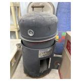 Gourmet outdoor cooker