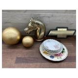 Box of small glass plates, ford emblem, gold