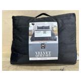 Full queen velvet quilt set