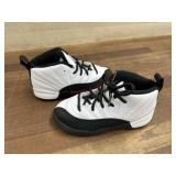 Little boys Jordan tennis shoes size 10c
