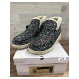 Hey Dude size 10black and tan shoes