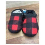Boys size 3-4 Cuddl Duds slippers