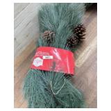 9 Ft. Non lit garland