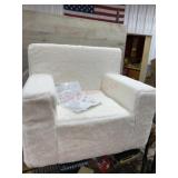 Pillowfort white childs chair
