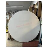 Lifetime 6ï¿½ round table damage to edge