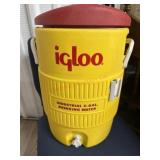 Igloo 5 gallon water dispenser