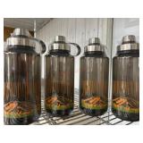 4 Pack of 32oz Water bottles