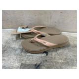 Reef Womenï¿½s Sandals in Tan Color Size 10