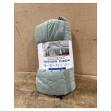 Hudson and Main Cooling Throw Blanket