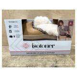 Womenï¿½s Isotoner Memory Foam Slippers