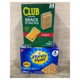 Club Snack and Honey Maid Crackers Set