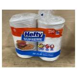 Hefty Supreme 8.875-inch Lunch Plates, 250 ct