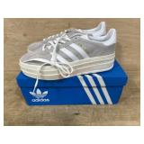 Adidas Gazelle Bold W Shoes, Size 6