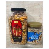 Utz Pub Mix and Unsalted Cashews Combo