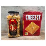 Snack Mix and Cracker Combo Pack