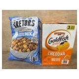 Snack Mix and Cheddar Crackers Set